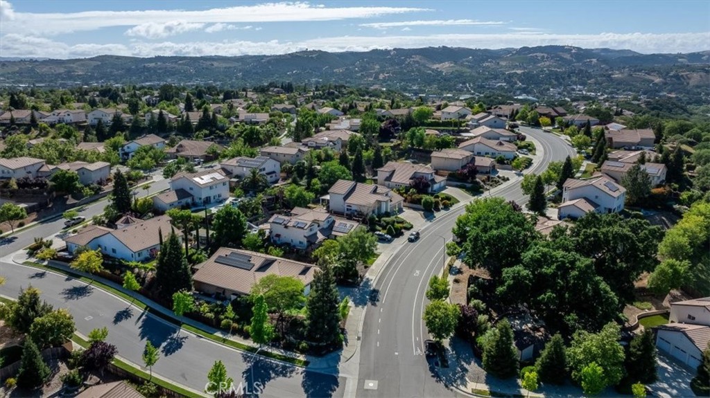 322 Montebello Oaks, Paso Robles, CA 93446