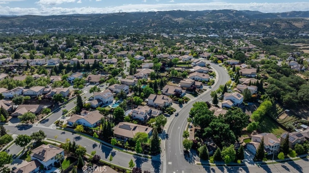 322 Montebello Oaks, Paso Robles, CA 93446