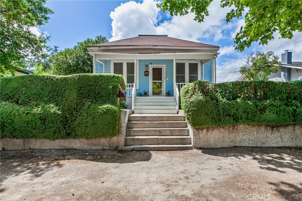 1517 Olive St., Paso Robles, CA 93446