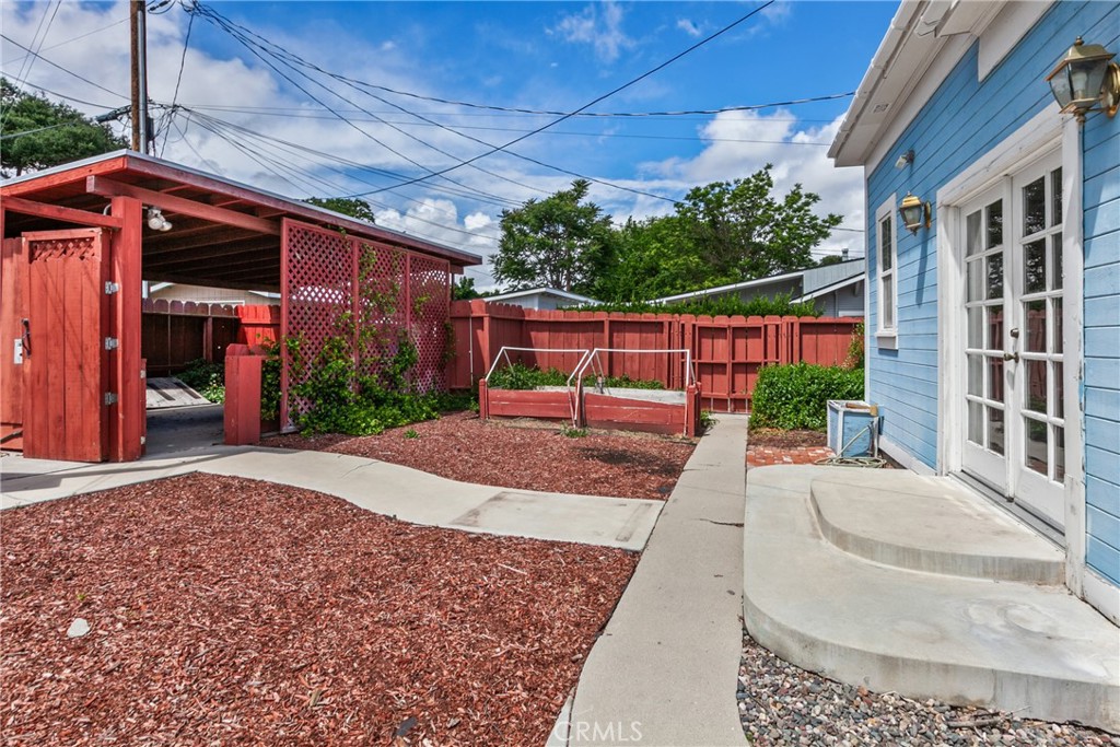 1517 Olive St., Paso Robles, CA 93446