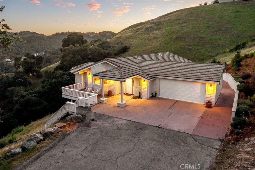 9500 Corona Rd, Atascadero, CA 93422