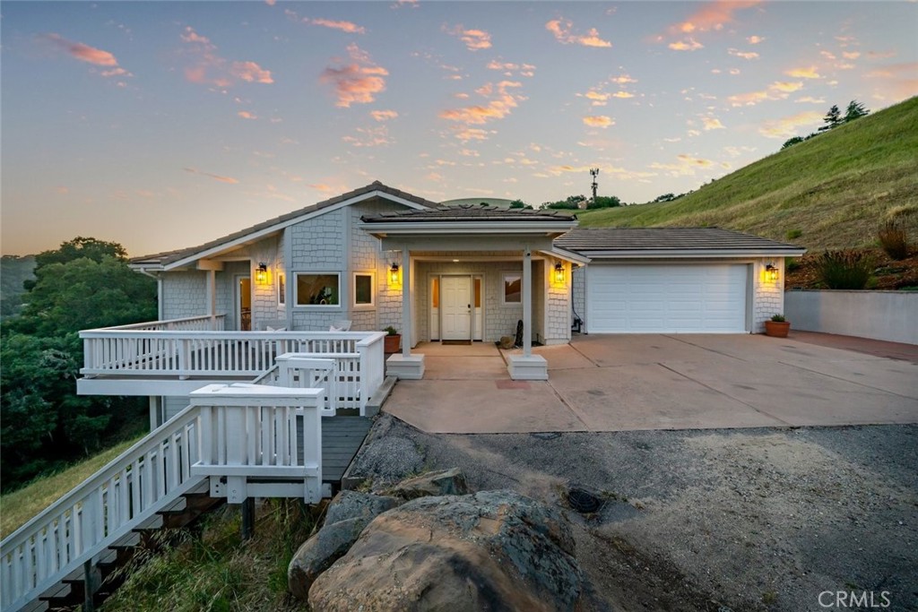 9500 Corona Rd, Atascadero, CA 93422