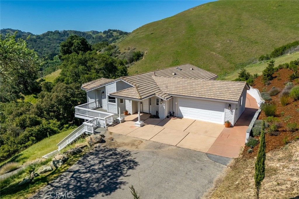 9500 Corona Rd, Atascadero, CA 93422