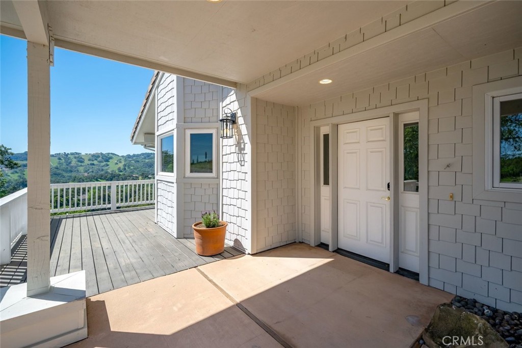 9500 Corona Rd, Atascadero, CA 93422