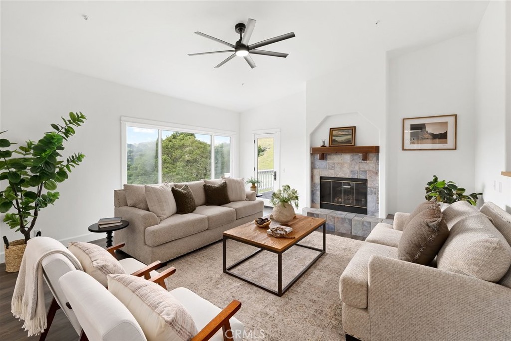 9500 Corona Rd, Atascadero, CA 93422
