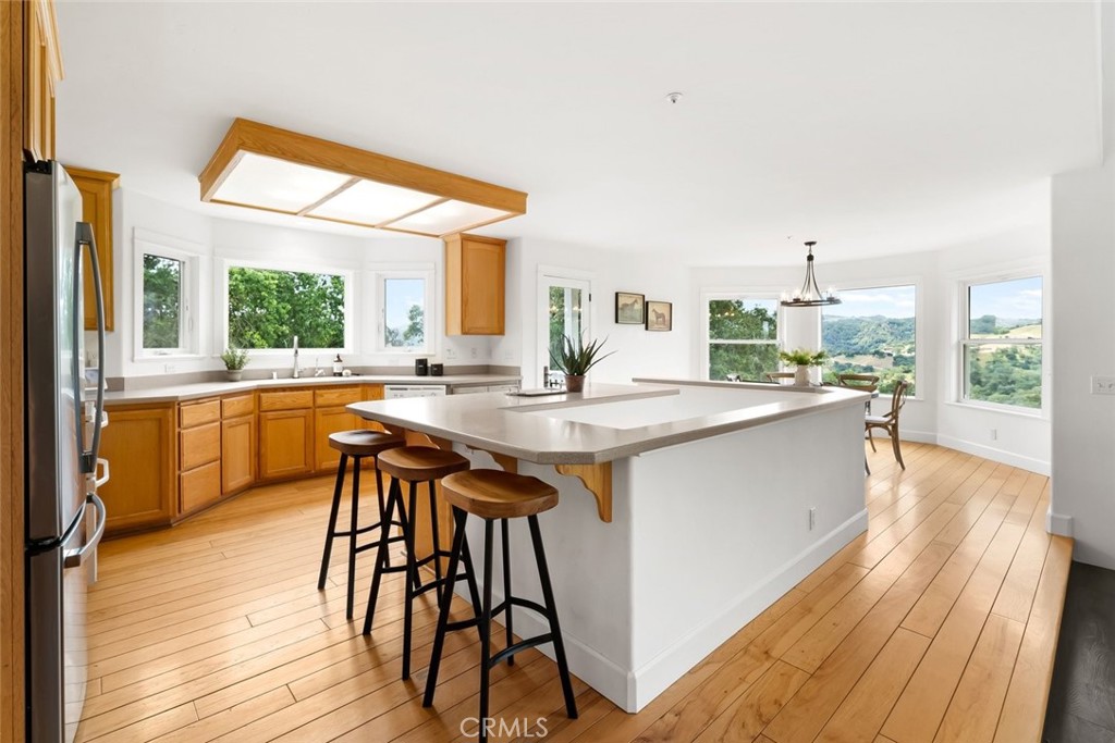 9500 Corona Rd, Atascadero, CA 93422
