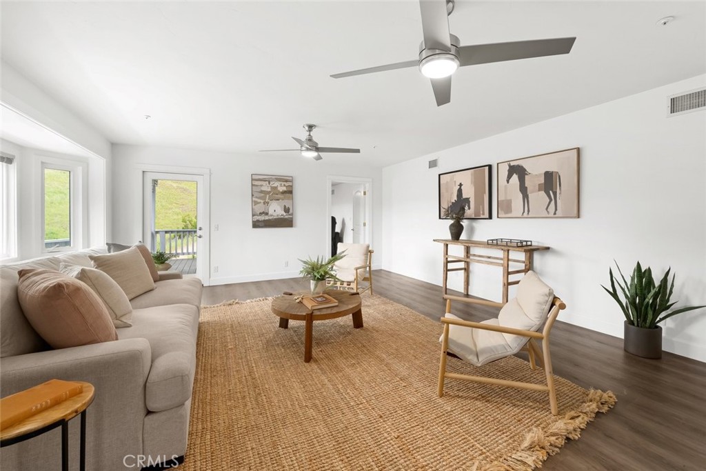 9500 Corona Rd, Atascadero, CA 93422