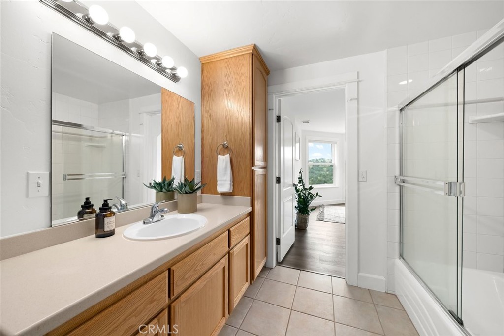 9500 Corona Rd, Atascadero, CA 93422