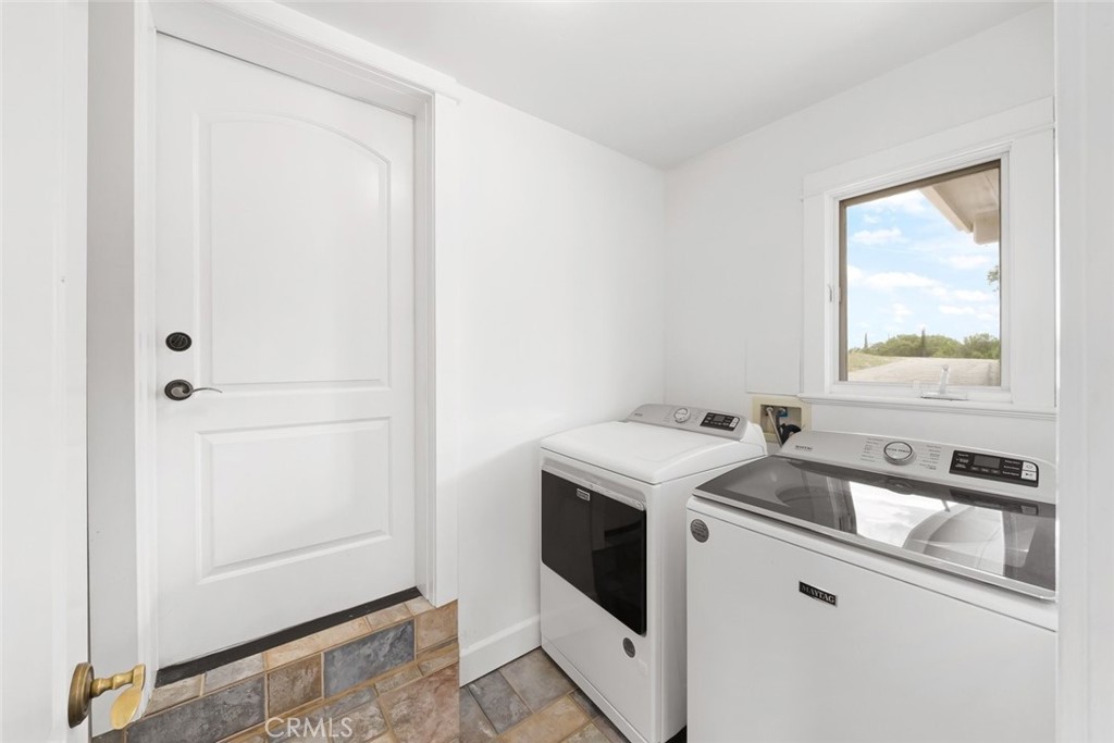 9500 Corona Rd, Atascadero, CA 93422