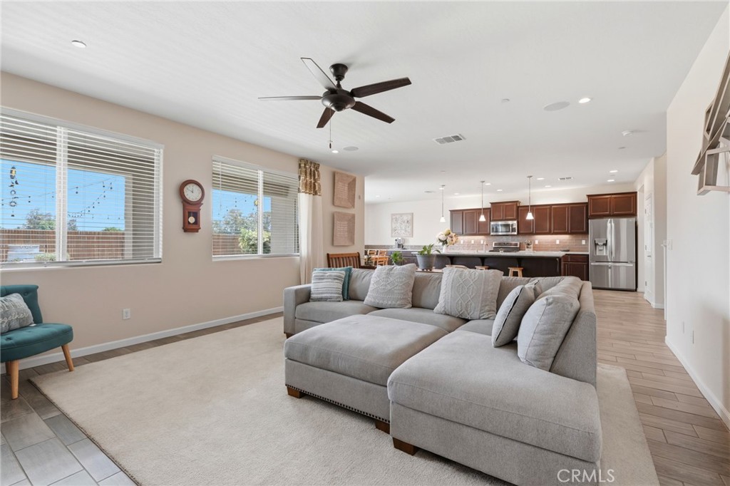 470 Daphne, Lemoore, CA 93245