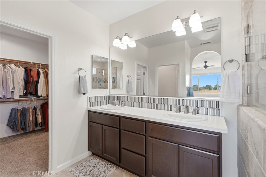 470 Daphne, Lemoore, CA 93245