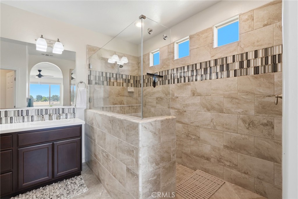 470 Daphne, Lemoore, CA 93245