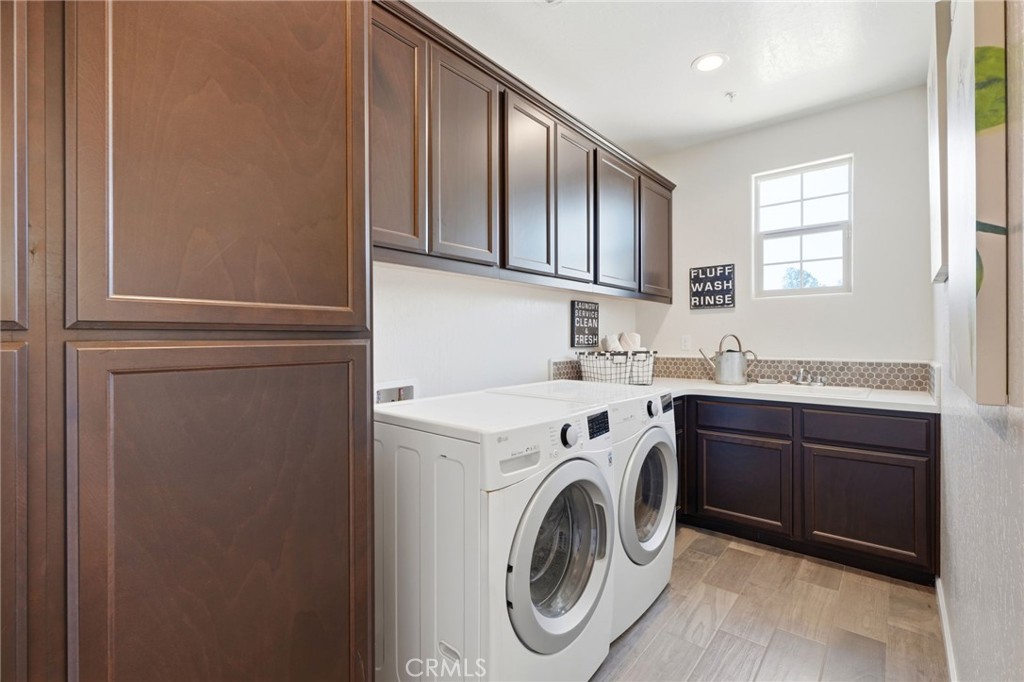 470 Daphne, Lemoore, CA 93245