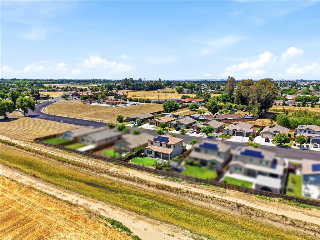 470 Daphne, Lemoore, CA 93245