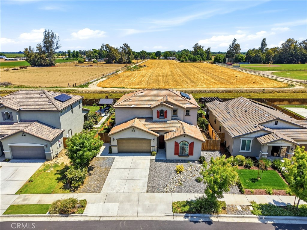 470 Daphne, Lemoore, CA 93245