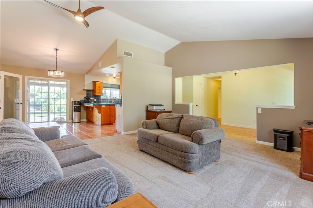 155 Eagle Creek Ct, Atascadero, CA 93422