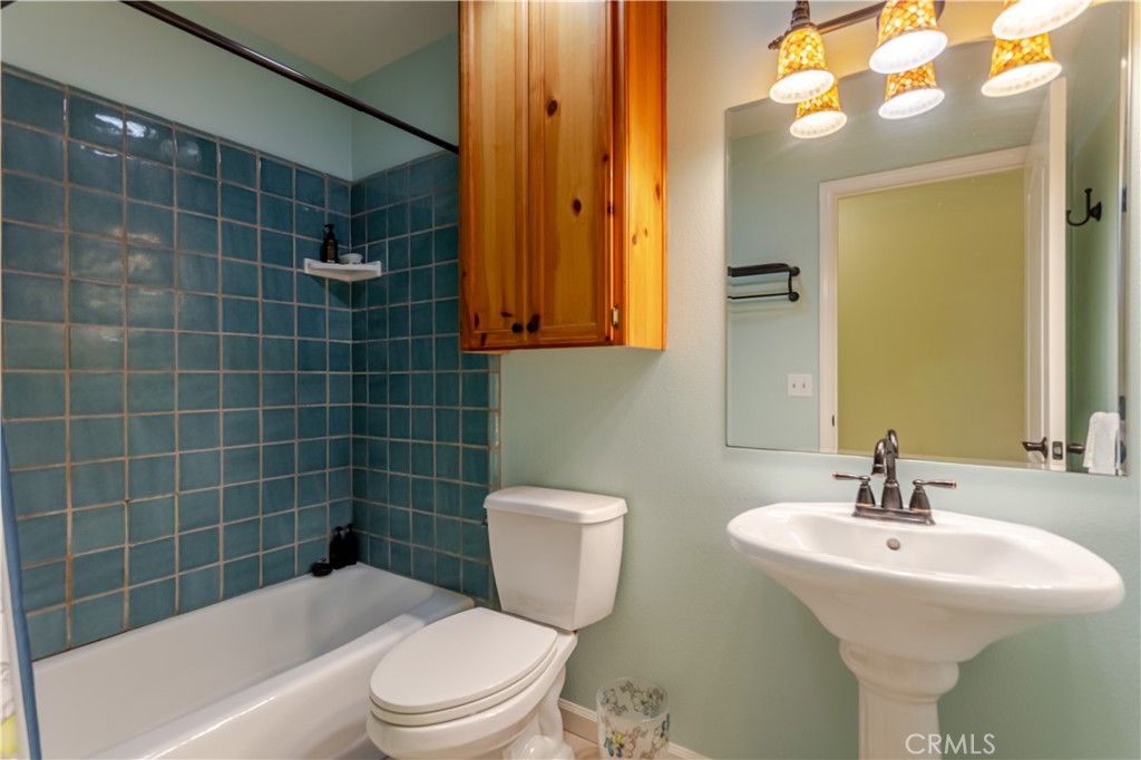 155 Eagle Creek Ct, Atascadero, CA 93422