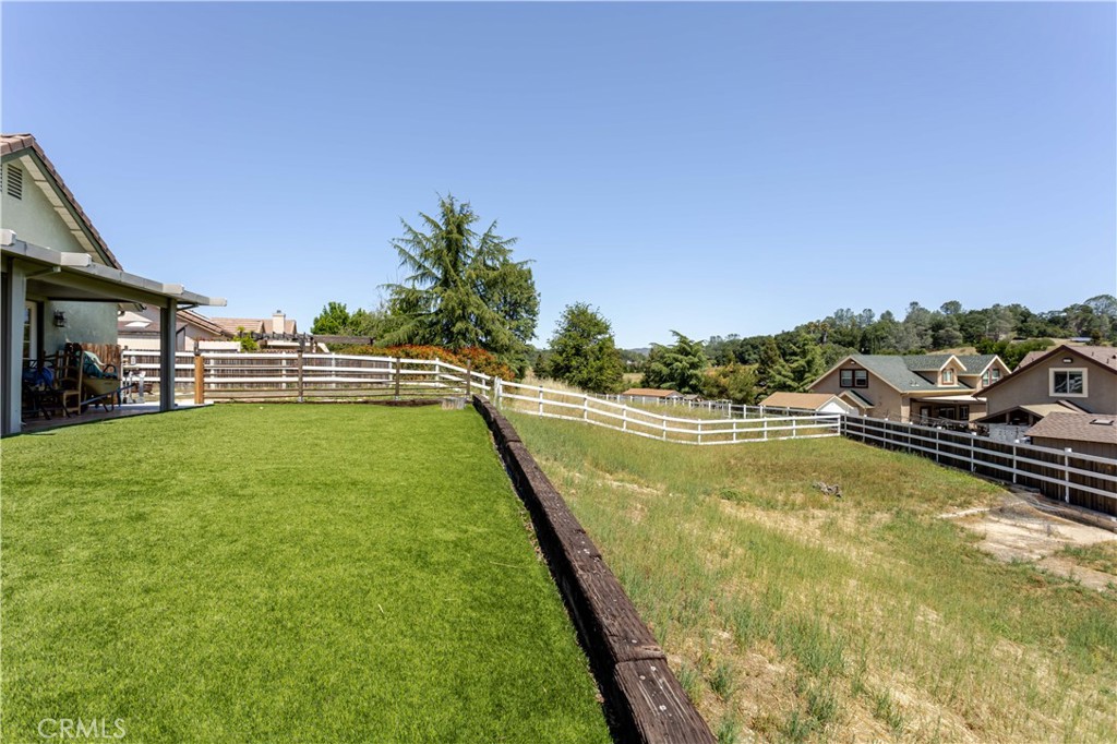 155 Eagle Creek Ct, Atascadero, CA 93422