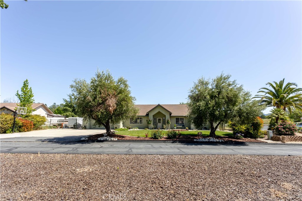 155 Eagle Creek Ct, Atascadero, CA 93422