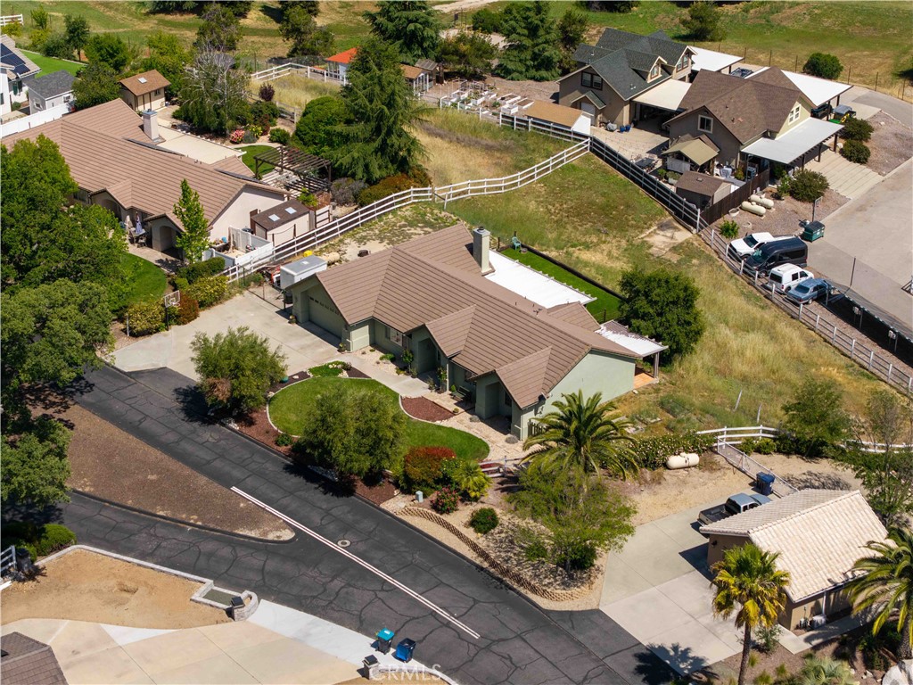 155 Eagle Creek Ct, Atascadero, CA 93422