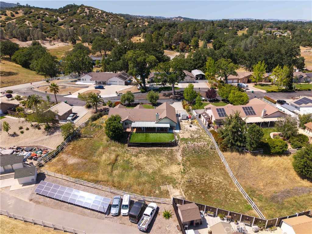 155 Eagle Creek Ct, Atascadero, CA 93422