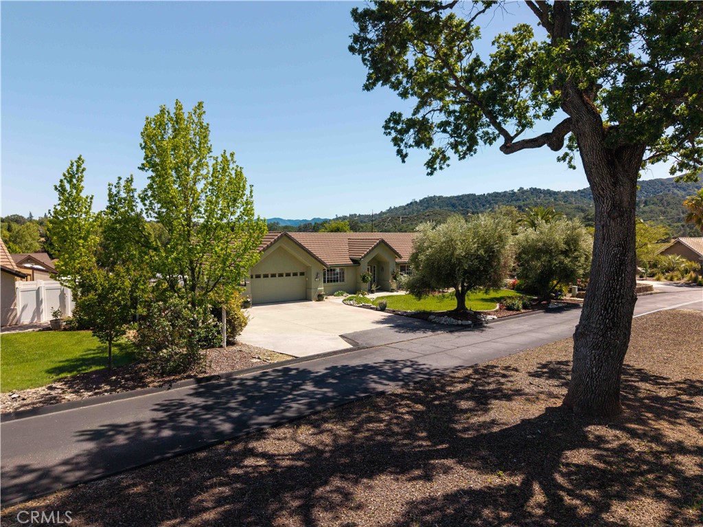 155 Eagle Creek Ct, Atascadero, CA 93422
