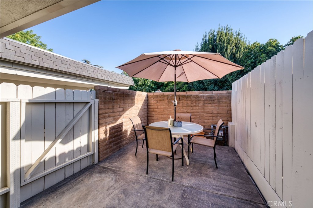 7560 N Charles Ave #C, Fresno, CA 93711