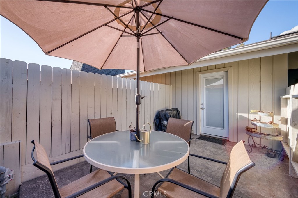 7560 N Charles Ave #C, Fresno, CA 93711