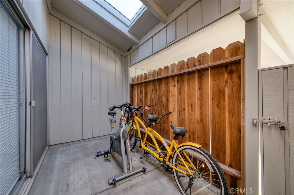 7560 N Charles Ave #C, Fresno, CA 93711