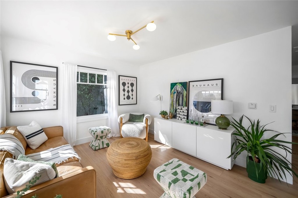 1427 Beach, San Luis Obispo, CA 93401