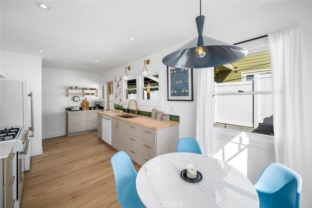 1427 Beach, San Luis Obispo, CA 93401