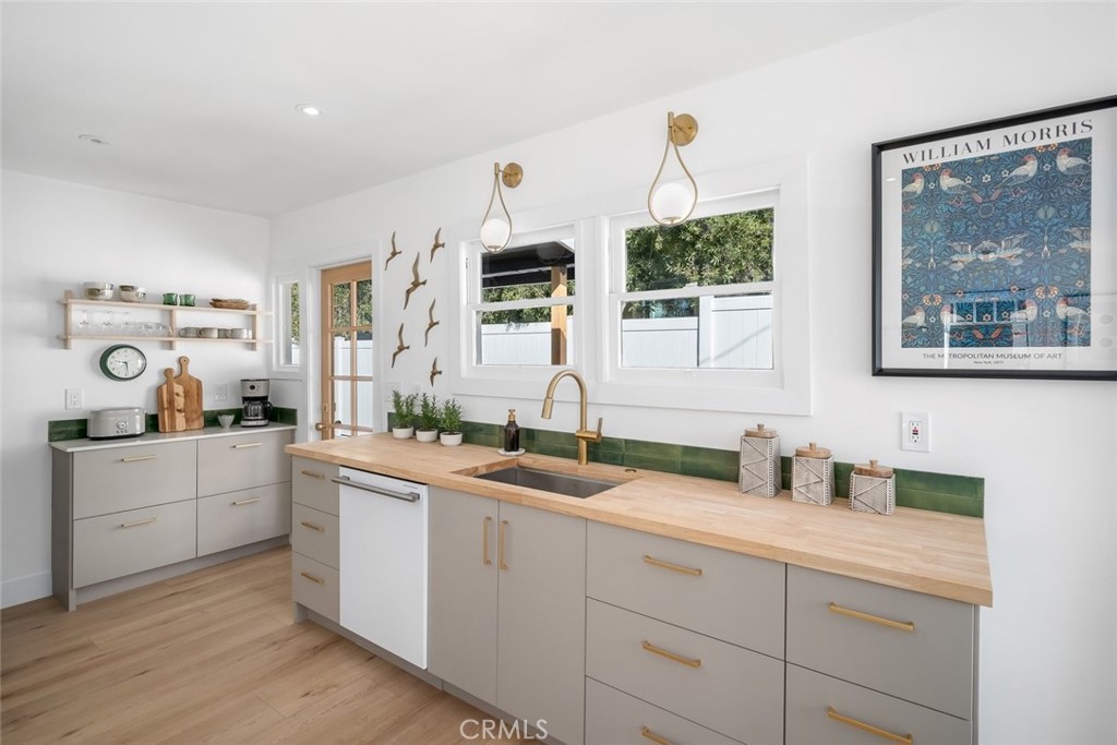 1427 Beach, San Luis Obispo, CA 93401