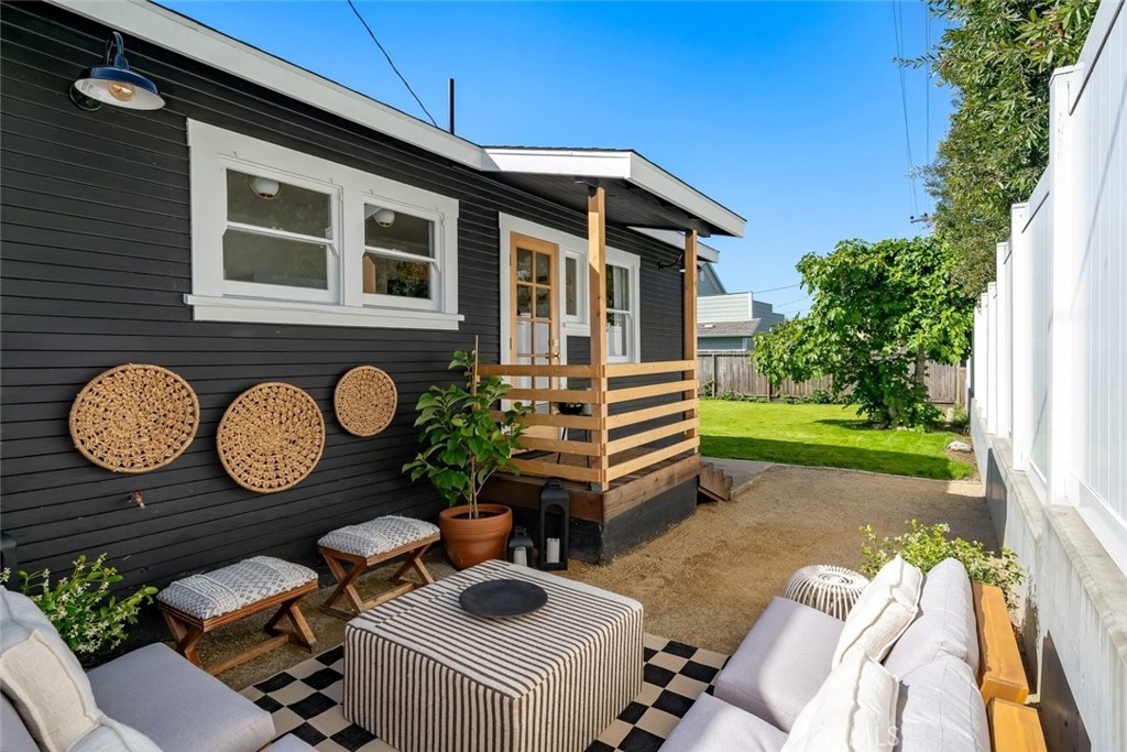 1427 Beach, San Luis Obispo, CA 93401