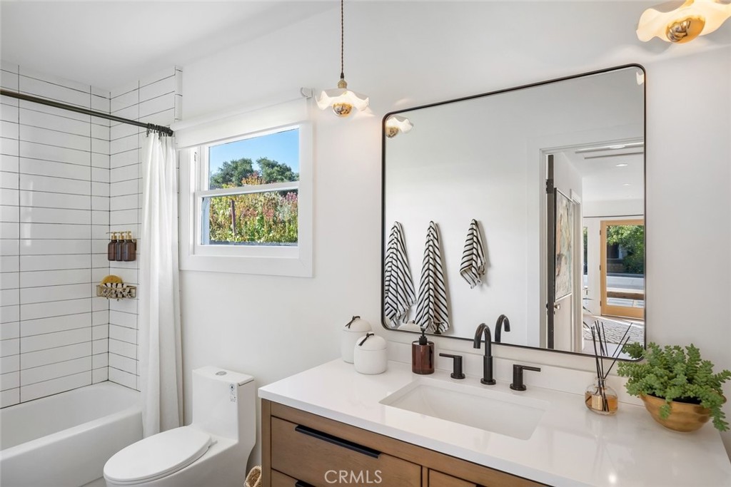 1427 Beach, San Luis Obispo, CA 93401