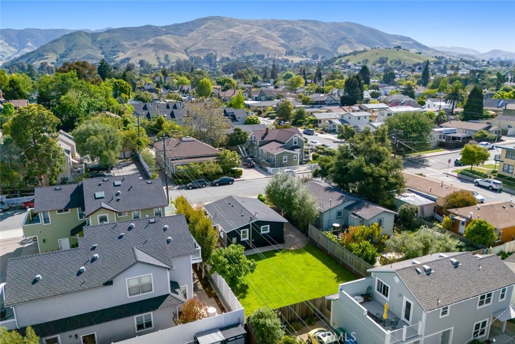 1427 Beach, San Luis Obispo, CA 93401
