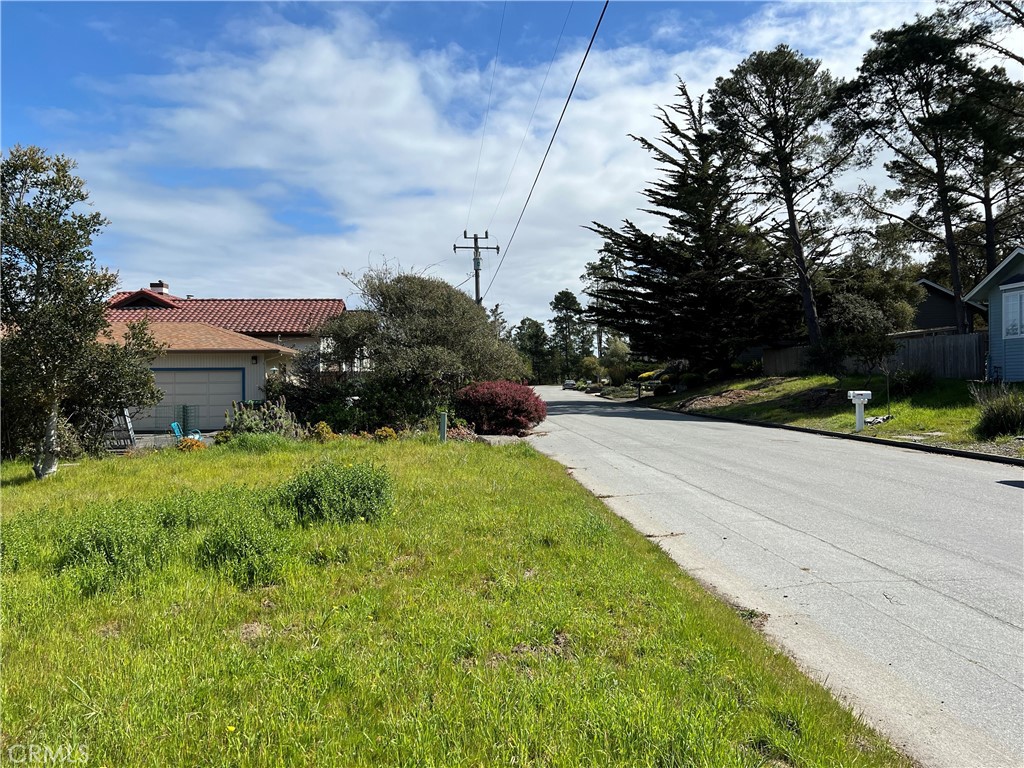 2540 Malvern St, Cambria, CA 93428