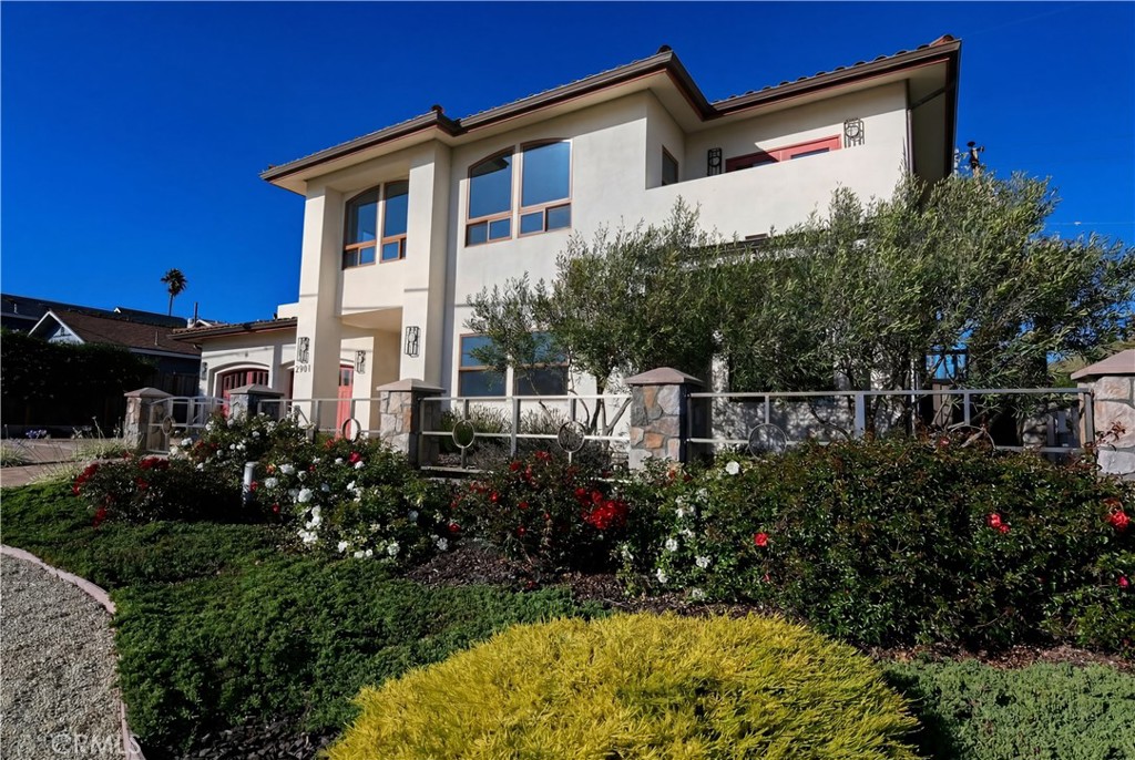 2901 Ocean Blvd., Cayucos, CA 93430