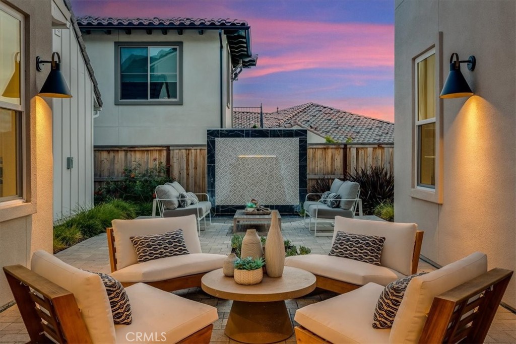 1458 Parsons, San Luis Obispo, CA 93401