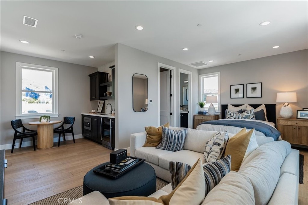 1458 Parsons, San Luis Obispo, CA 93401