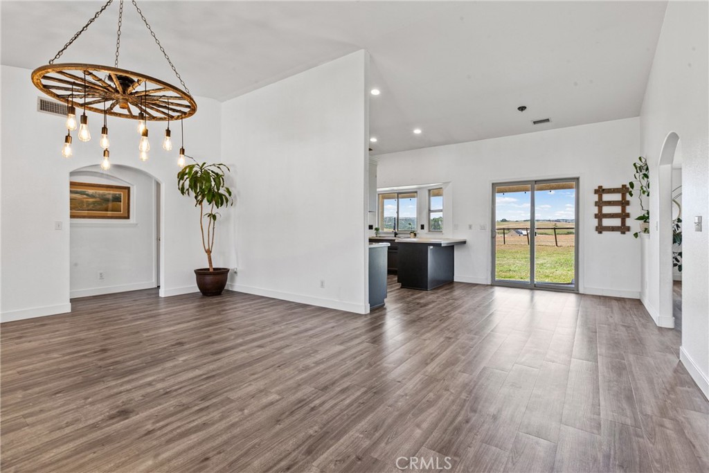 7989 Sundance Trl, Paso Robles, CA 93446