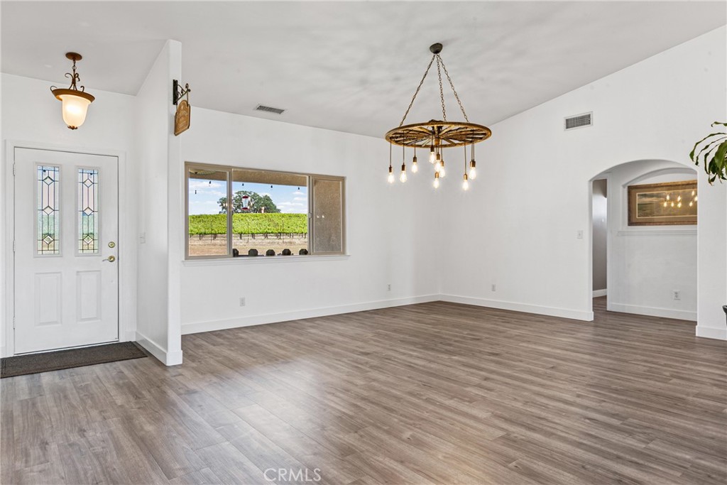 7989 Sundance Trl, Paso Robles, CA 93446