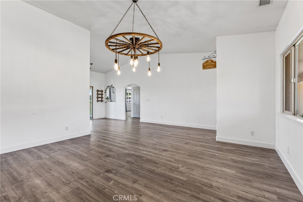 7989 Sundance Trl, Paso Robles, CA 93446