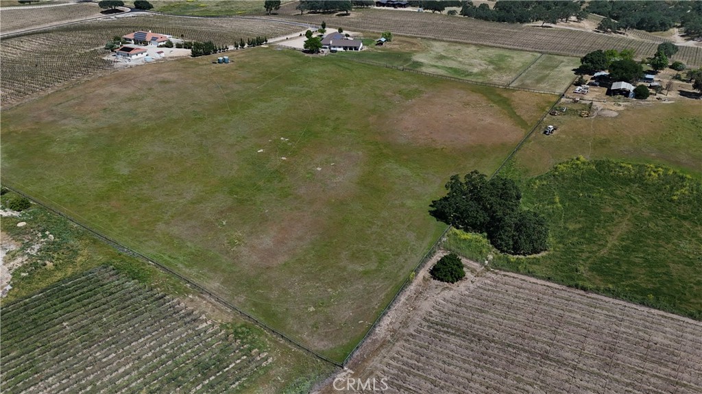 7989 Sundance Trl, Paso Robles, CA 93446