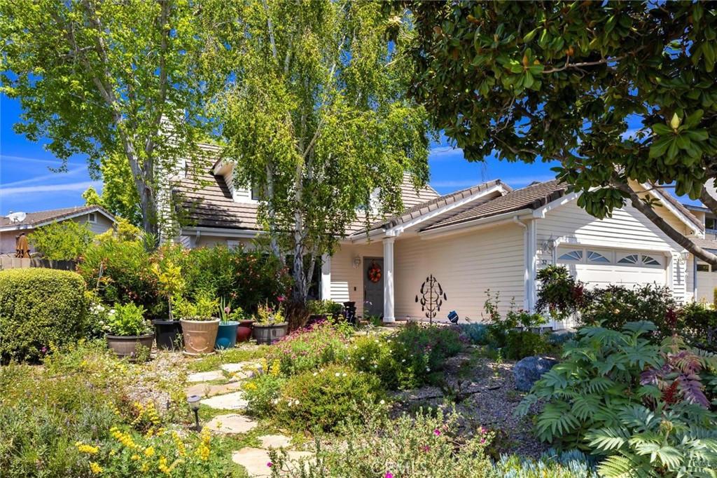 32 Las Praderas, San Luis Obispo, CA 93401