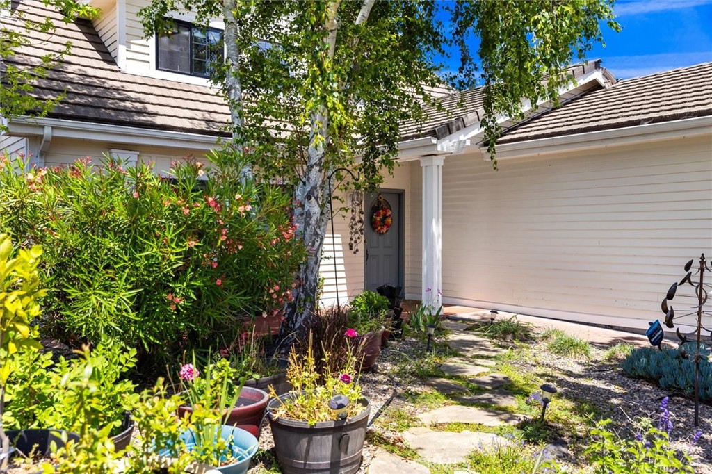 32 Las Praderas, San Luis Obispo, CA 93401