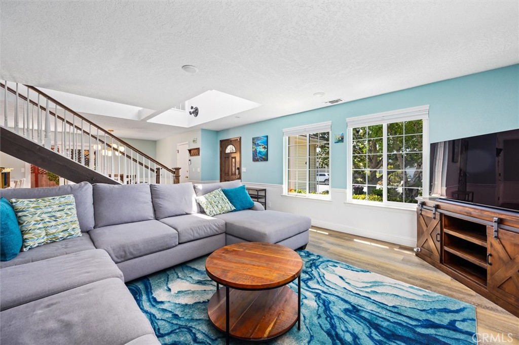 32 Las Praderas, San Luis Obispo, CA 93401