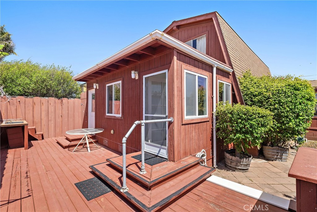 21 12th St, Cayucos, CA 93430