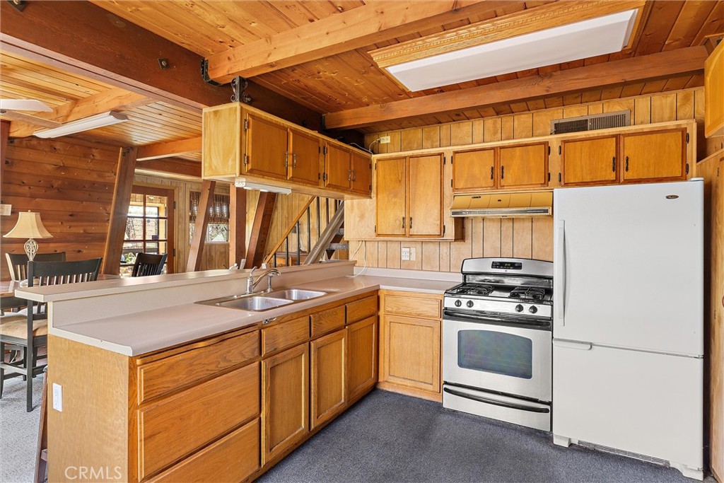 21 12th St, Cayucos, CA 93430