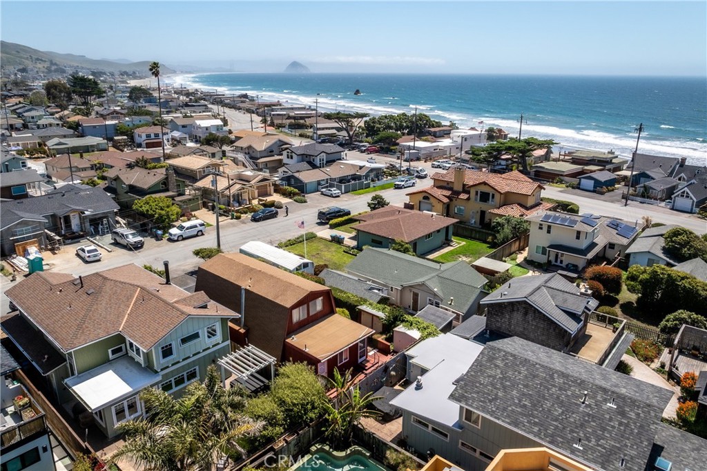 21 12th St, Cayucos, CA 93430