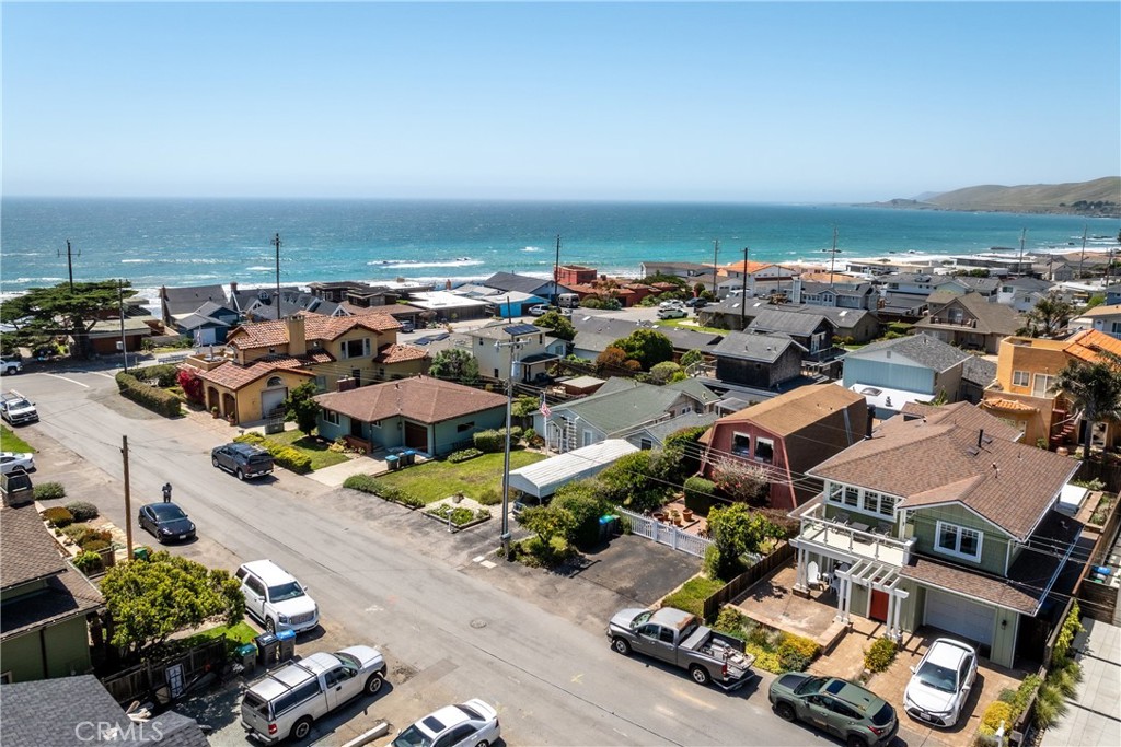 21 12th St, Cayucos, CA 93430
